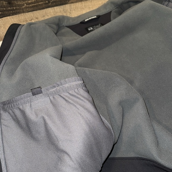 Carhartt Men’s Black Zip Up Rain Defender Jacket W/ Front Zipper Pockets - Picture 10 of 10